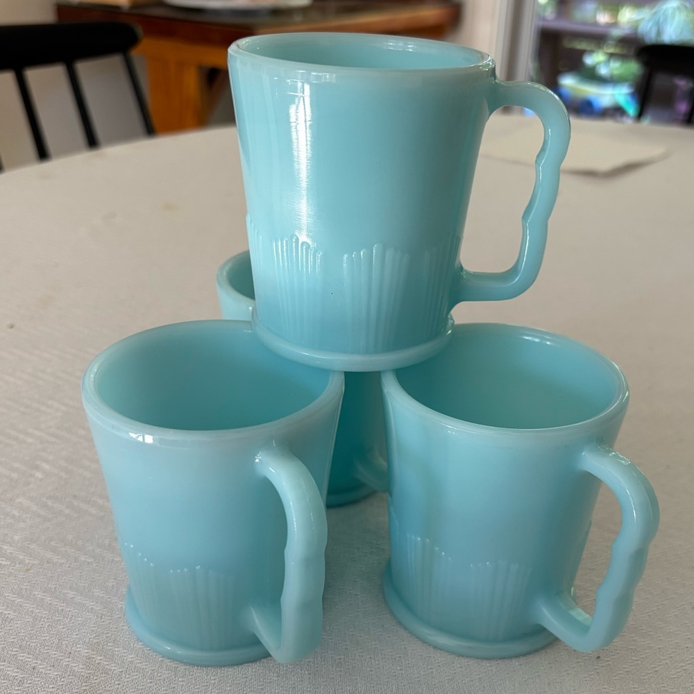 🔥🔥Ultra RARE Vintage Pyrex Delphite Kings Crown Mug